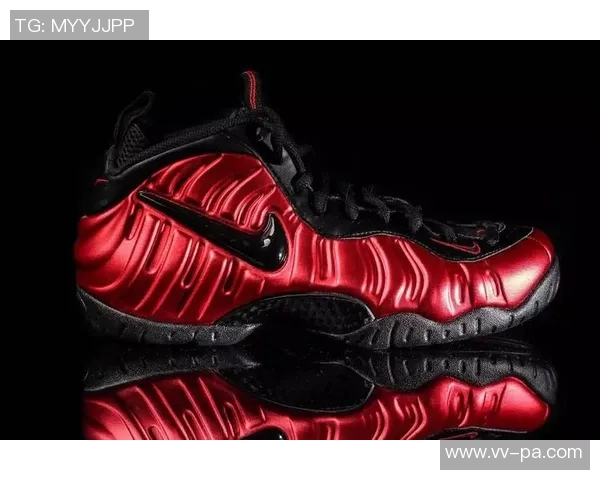 塔克晒出喷泡配色Book1PE球鞋引发热议超越布克本人魅力